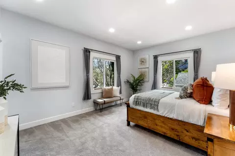 Bedroom - 2226 Blake St, Berkeley, CA 94704 photo 6 of 11