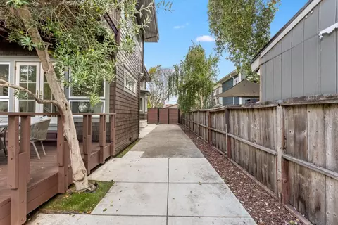 Exterior - 2226 Blake St, Berkeley, CA 94704 photo 16 of 18