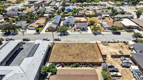 28 Tenth St, Greenfield, CA 93927