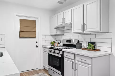 Kitchen - 114 116 Severin Ave, Modesto, CA 95354 photo 3 of 3
