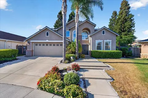 1301 Peregrine Dr, Gilroy, CA 95020