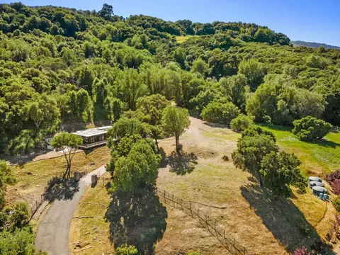 19751 Hicks Rd, Los Gatos, CA 95032