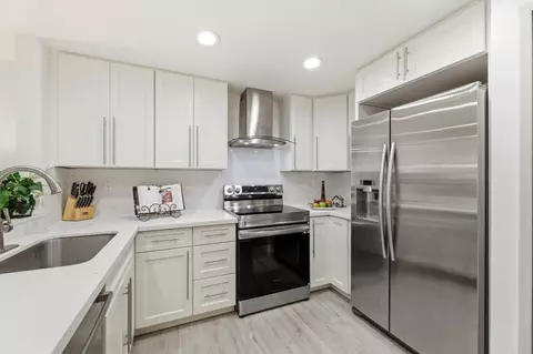 32 Cherry Crest Ln, San Jose, CA 95136