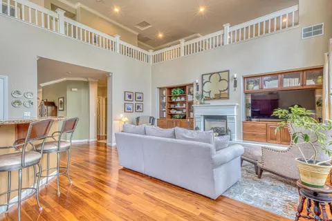 Living - 4150 Peninsula Point Dr, Seaside, CA 93955 photo 4 of 9
