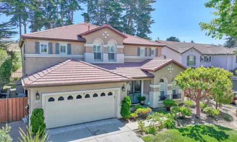 Exterior - 4150 Peninsula Point Dr, Seaside, CA 93955 photo 2 of 10