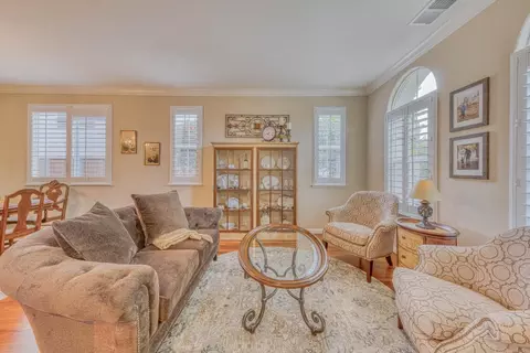 Living - 4150 Peninsula Point Dr, Seaside, CA 93955 photo 2 of 9