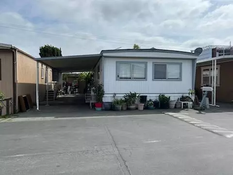 2053 E Bayshore 7, Redwood City, CA 94063