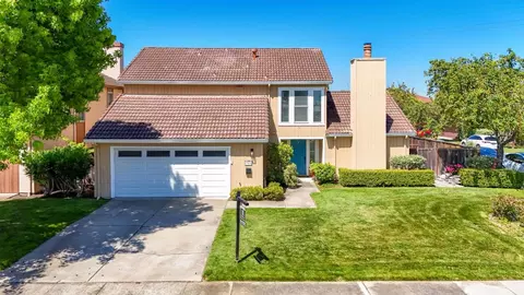 799 Pitcairn Dr, Foster City, CA 94404