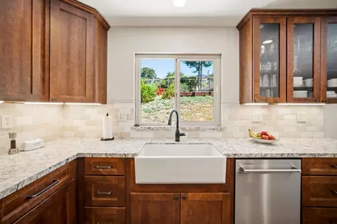 Kitchen - 8607 Berta Canyon Ct, Salinas, CA 93907 photo 3 of 6