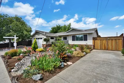 831 Wagoner Dr, Livermore, CA 94550