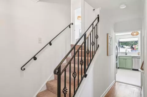 Entry Way - 330 Paloma Ave, Pacifica, CA 94044 photo 1 of 1
