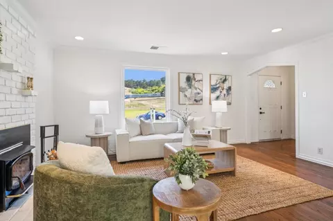Living - 330 Paloma Ave, Pacifica, CA 94044 photo 3 of 3
