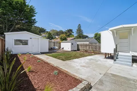 Exterior - 330 Paloma Ave, Pacifica, CA 94044 photo 4 of 8