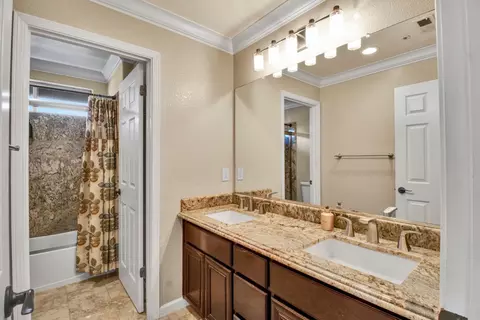 Bath - Rhine Cir, Salinas, CA 93906 photo 4 of 5