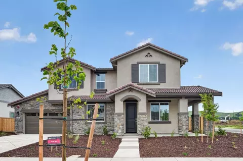 197 Golden Gate Ln, Vacaville, CA 95687