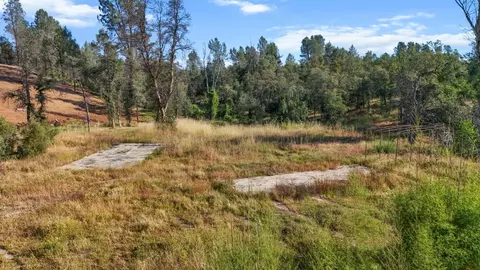 16416 Lower Springs Rd, Redding, CA 96001 photo 3