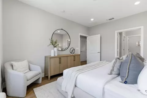 107 Infinity Way, Mountain View, CA 94043 photo 24