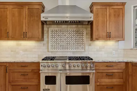 Kitchen - 1250 Day Valley Rdg, Aptos, CA 95003 photo 4 of 5