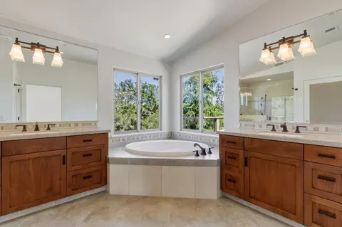 Bath - 1250 Day Valley Rdg, Aptos, CA 95003 photo 1 of 11