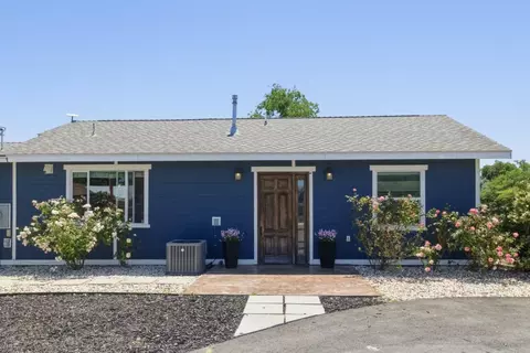10930 Foothill Ave, Gilroy, CA 95020