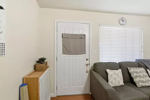 Entry Way - 2115 University Ave, Mountain View, CA 94040 photo 2 of 2