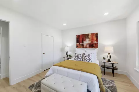 Bedroom - 2115 University Ave, Mountain View, CA 94040 photo 1 of 6