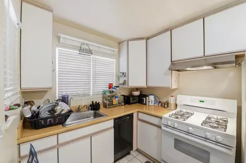 Kitchen - 2115 University Ave, Mountain View, CA 94040 photo 6 of 6