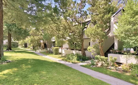 312 Tradewinds Dr 10, San Jose, CA 95123