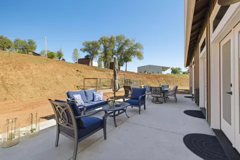 Exterior - 489 Black Creek Dr, Copperopolis, CA 95228 photo 2 of 11