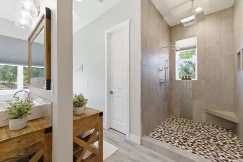 Bath - 489 Black Creek Dr, Copperopolis, CA 95228 photo 2 of 7