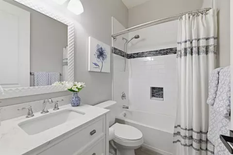 Bath - 489 Black Creek Dr, Copperopolis, CA 95228 photo 6 of 7