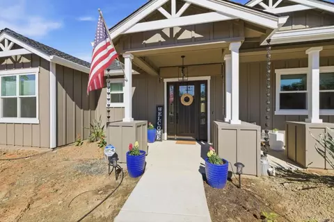 Exterior - 489 Black Creek Dr, Copperopolis, CA 95228 photo 5 of 11