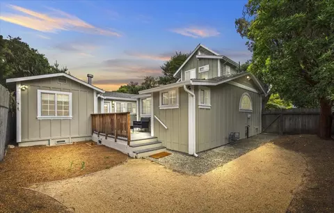 494 Grove Acre Ave, Pacific Grove, CA 93950