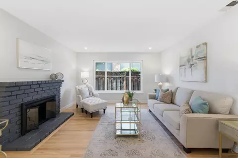 Living - 181 Warwick Dr, Campbell, CA 95008 photo 3 of 5