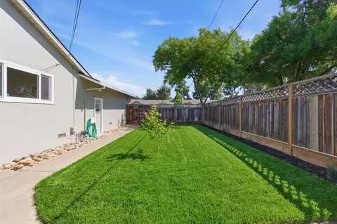 Exterior - 181 Warwick Dr, Campbell, CA 95008 photo 6 of 9