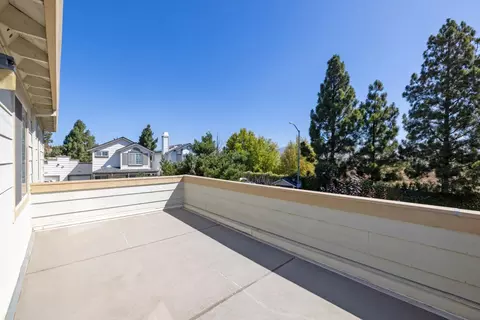 Exterior - 1920 Constitution Blvd 20, Salinas, CA 93905 photo 5 of 11