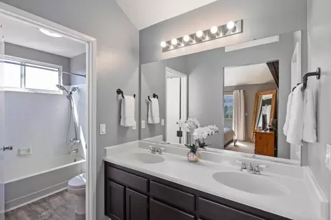Bath - 1920 Constitution Blvd 20, Salinas, CA 93905 photo 1 of 3