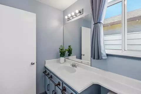 Bath - 1920 Constitution Blvd 20, Salinas, CA 93905 photo 3 of 3