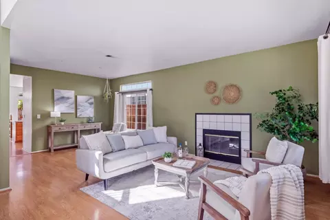 Living - 1920 Constitution Blvd 20, Salinas, CA 93905 photo 1 of 3