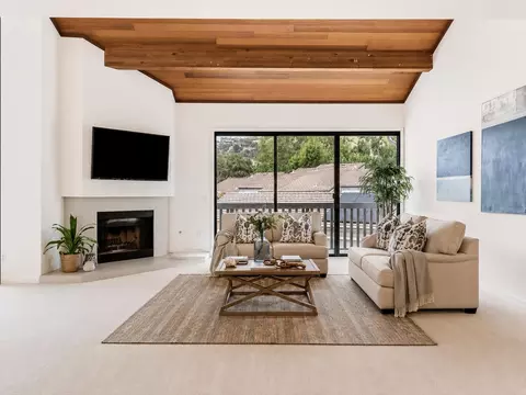 Living - 28088 Barn Ct, Carmel, CA 93923 photo 8 of 10