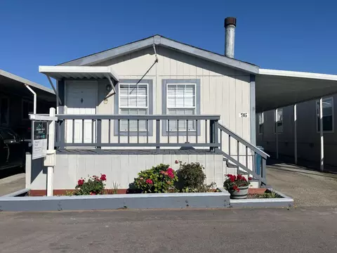 150 Kern St 96, Salinas, CA 93905