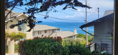 215 6th St, Pacific Grove, CA 93950