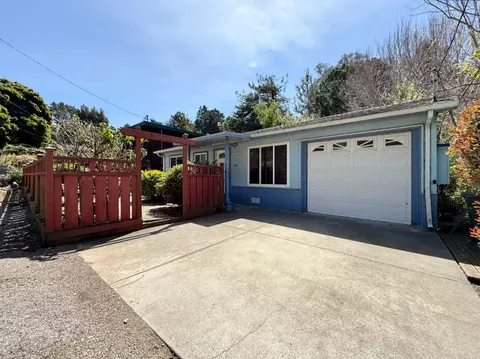 652 Rockaway Beach Ave, Pacifica, CA 94044