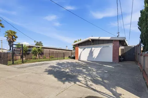 2136 Panama St, Hayward, CA 94545