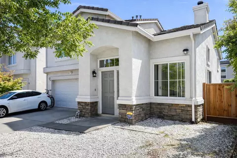 1002 Furlong Dr, San Jose, CA 95123