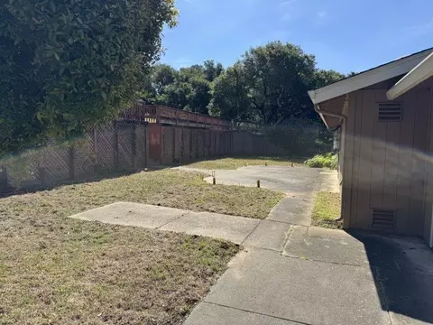 Exterior - 6443 Tustin Rd, Salinas, CA 93907 photo 8 of 19