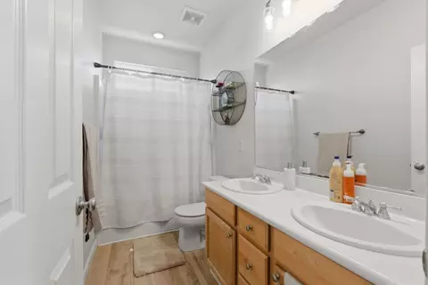 Entry Way - 62 Thomas Ave, Tracy, CA 95391 photo 2 of 2