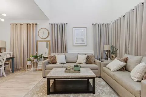 Living - 62 Thomas Ave, Tracy, CA 95391 photo 1 of 2