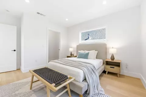 Bedroom - 2753 Mathews St, Berkeley, CA 94702 photo 3 of 7