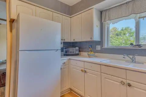 Kitchen - 1833 Waring St, Seaside, CA 93955 photo 2 of 2